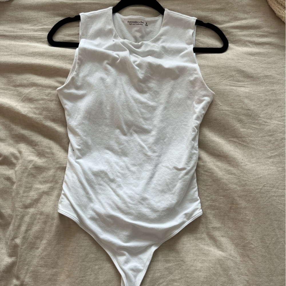 Abercrombie and Fitch white capped sleeve bodysuit